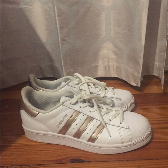 rose gold superstar adidas shoes